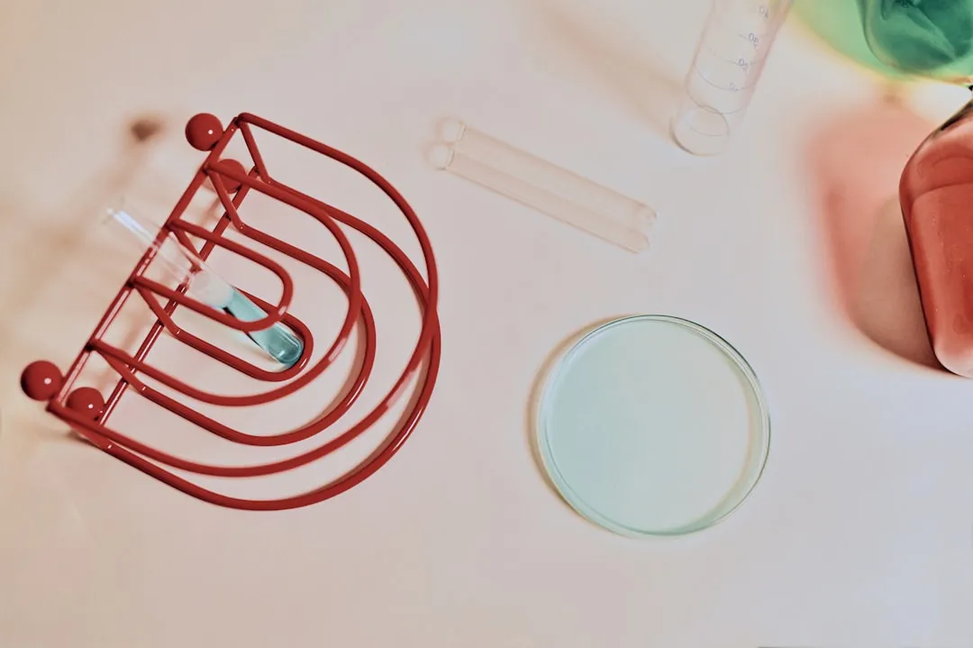 教学显微镜在生物实验教学中的核心应用与选型要点